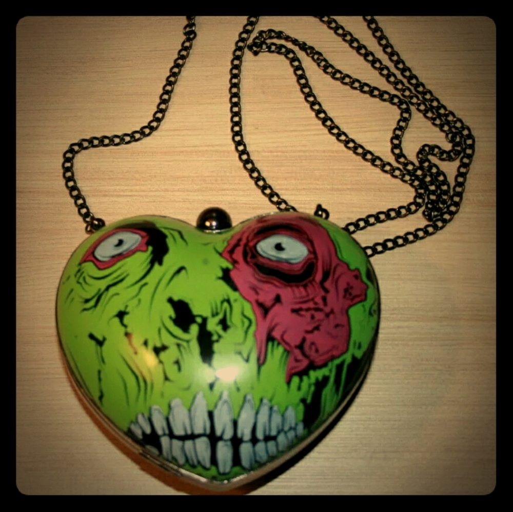 Iron Fist Zombie Heart Clasp Purse